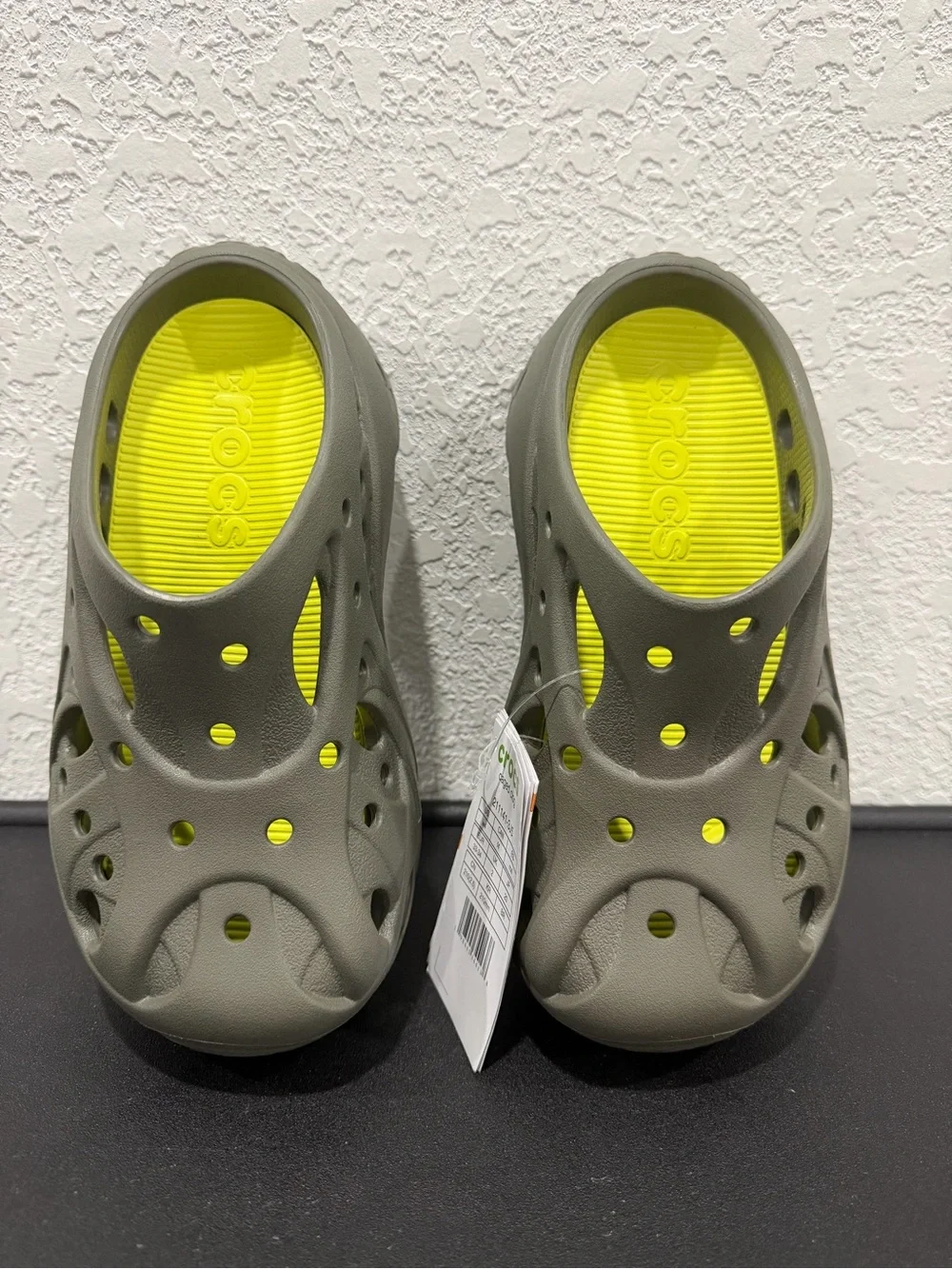 CROCS lightweight slip